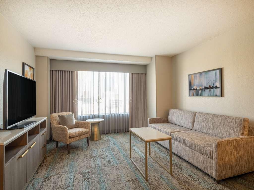 Homewood Suites By Hilton Toledo Downtown Номер фото